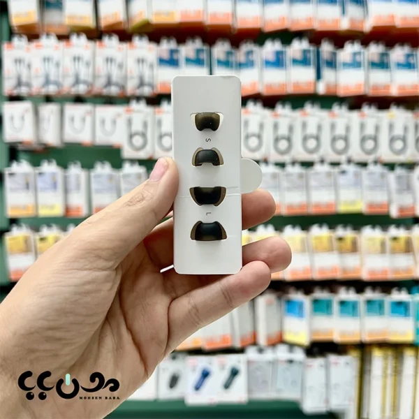 ✅ مجهز به فناوری حذف نویز فعال (ANC) برای کاهش صداهای مزاحم محیط و تمرکز بیشتر هنگام گوش دادن به موسیقی و مکالمه ✅ دارای 4 میکروفون مجهز به هوش مصنوعی (AI) برای مکالمه شفاف و حذف نویز اطراف در تماس های تلفنی ✅ بهره مند از درایورهای 10 میلی متری قدرتمند با صدای شفاف، بیس عمیق و تفکیک مناسب جزئیات موسیقی ✅ تا 10 ساعت پخش موسیقی با هر بار شارژ (بدون ANC) و تا 45 ساعت شارژدهی با کیس شارژ ✅ پشتیبانی از شارژ سریع؛ تنها با 10 دقیقه شارژ، امکان استفاده تا حدود 2 ساعت ✅ مجهز به پورت شارژ Type-C برای شارژ سریع تر و راحت تر ✅ دارای حالت Transparency Mode برای شنیدن صدای محیط بدون خارج کردن هندزفری از گوش ✅ پشتیبانی از اپلیکیشن اختصاصی Soundcore جهت تنظیم اکولایزر، شخصی سازی صدا و مدیریت قابلیت ها ✅ اتصال سریع و پایدار با بلوتوث نسخه 5.4 و تأخیر کم در پخش صدا ✅ دارای استاندارد مقاومت IP54 در برابر تعریق و پاشش آب؛ مناسب ورزش، پیاده روی و استفاده روزمره ✅ طراحی ارگونومیک و وزن سبک؛ مناسب استفاده طولانی مدت بدون ایجاد خستگی در گوش ✅ سازگار با گوشی های آیفون، سامسونگ، شیائومی، هواوی، لپ تاپ و تبلت ✅ مناسب برای مکالمه، موسیقی، تماشای فیلم، کلاس های آنلاین، جلسات کاری، ورزش و استفاده روزمره ✅ یکی از پرفروش ترین هندزفری های اقتصادی انکر با ارزش خرید بالا نسبت به امکانات و قیمت