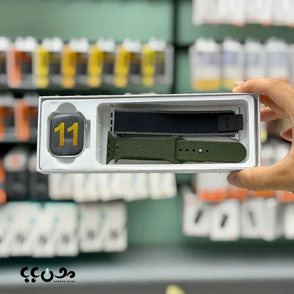 ساعت هوشمند hk11 pro max با بند سبز و مشکی